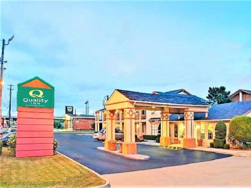 Quality Inn Oklahoma City South Buitenkant foto