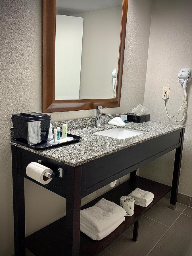 Quality Inn Oklahoma City South Buitenkant foto